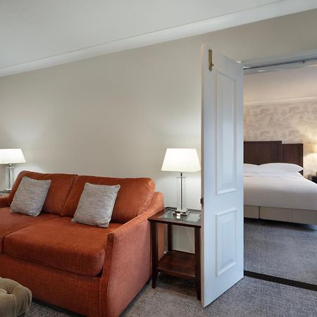 Delta Hotels By Marriott Tudor Park Country Club Maidstone Kültér fotó