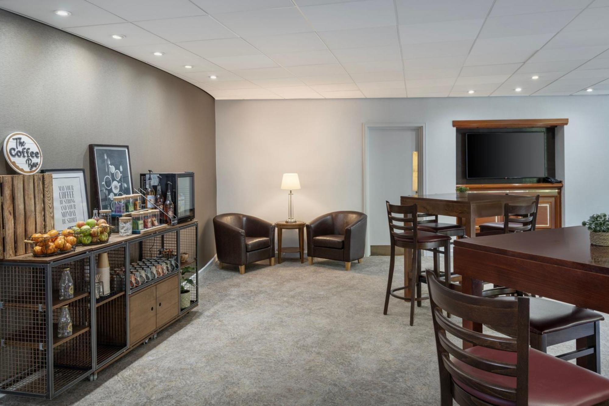 Delta Hotels By Marriott Tudor Park Country Club Maidstone Kültér fotó