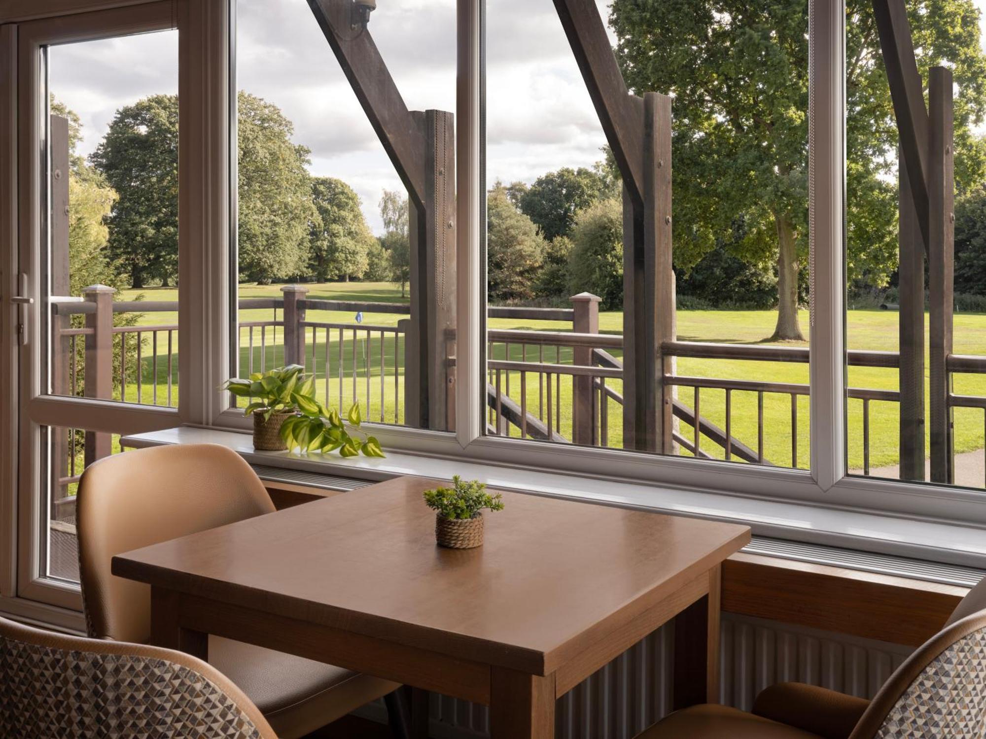 Delta Hotels By Marriott Tudor Park Country Club Maidstone Kültér fotó