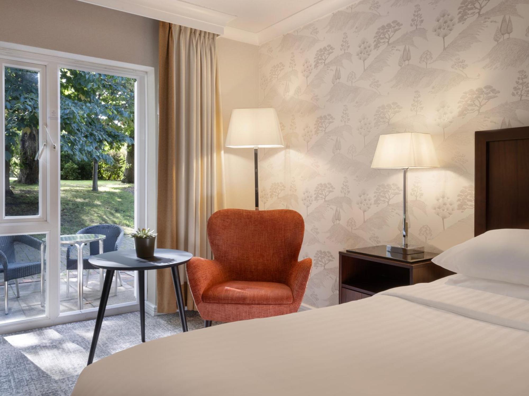 Delta Hotels By Marriott Tudor Park Country Club Maidstone Kültér fotó