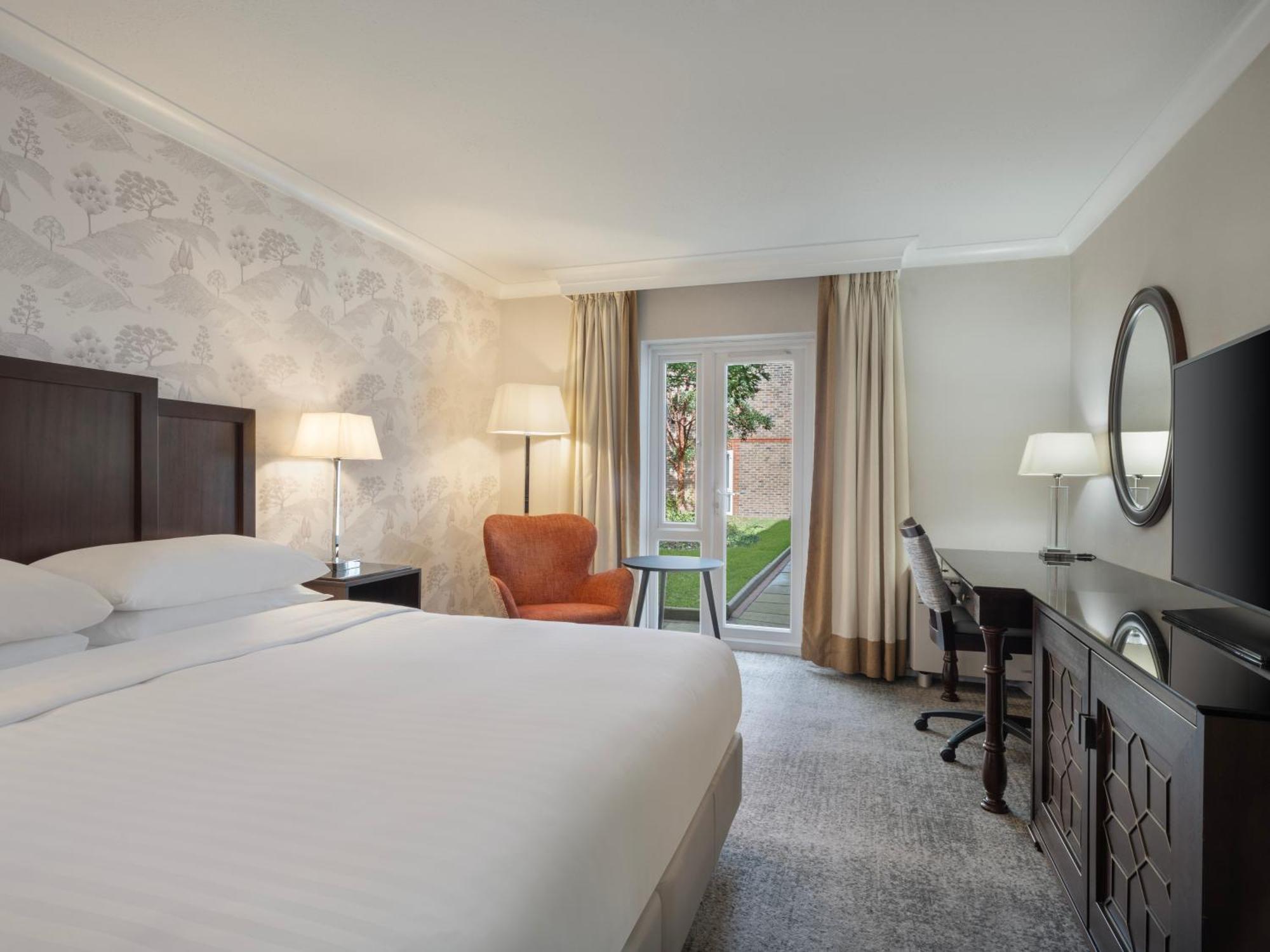 Delta Hotels By Marriott Tudor Park Country Club Maidstone Kültér fotó