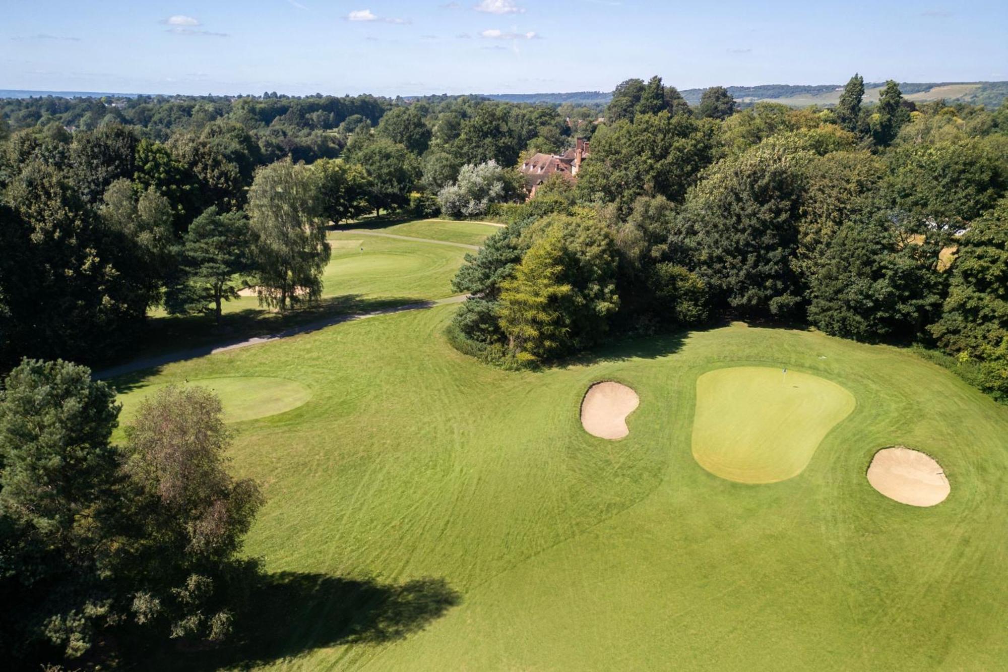 Delta Hotels By Marriott Tudor Park Country Club Maidstone Kültér fotó