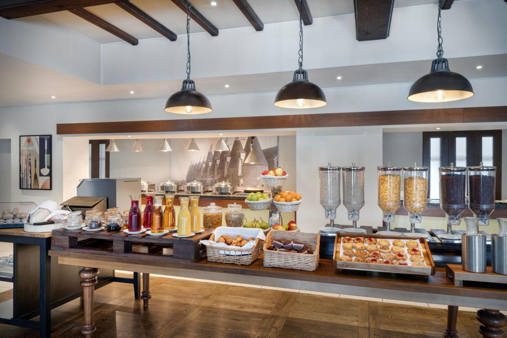 Delta Hotels By Marriott Tudor Park Country Club Maidstone Kültér fotó
