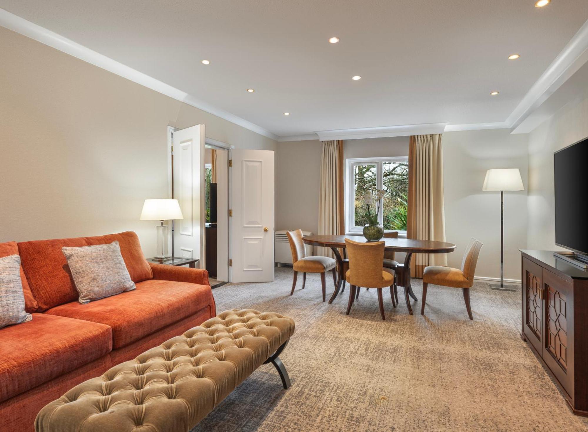 Delta Hotels By Marriott Tudor Park Country Club Maidstone Kültér fotó