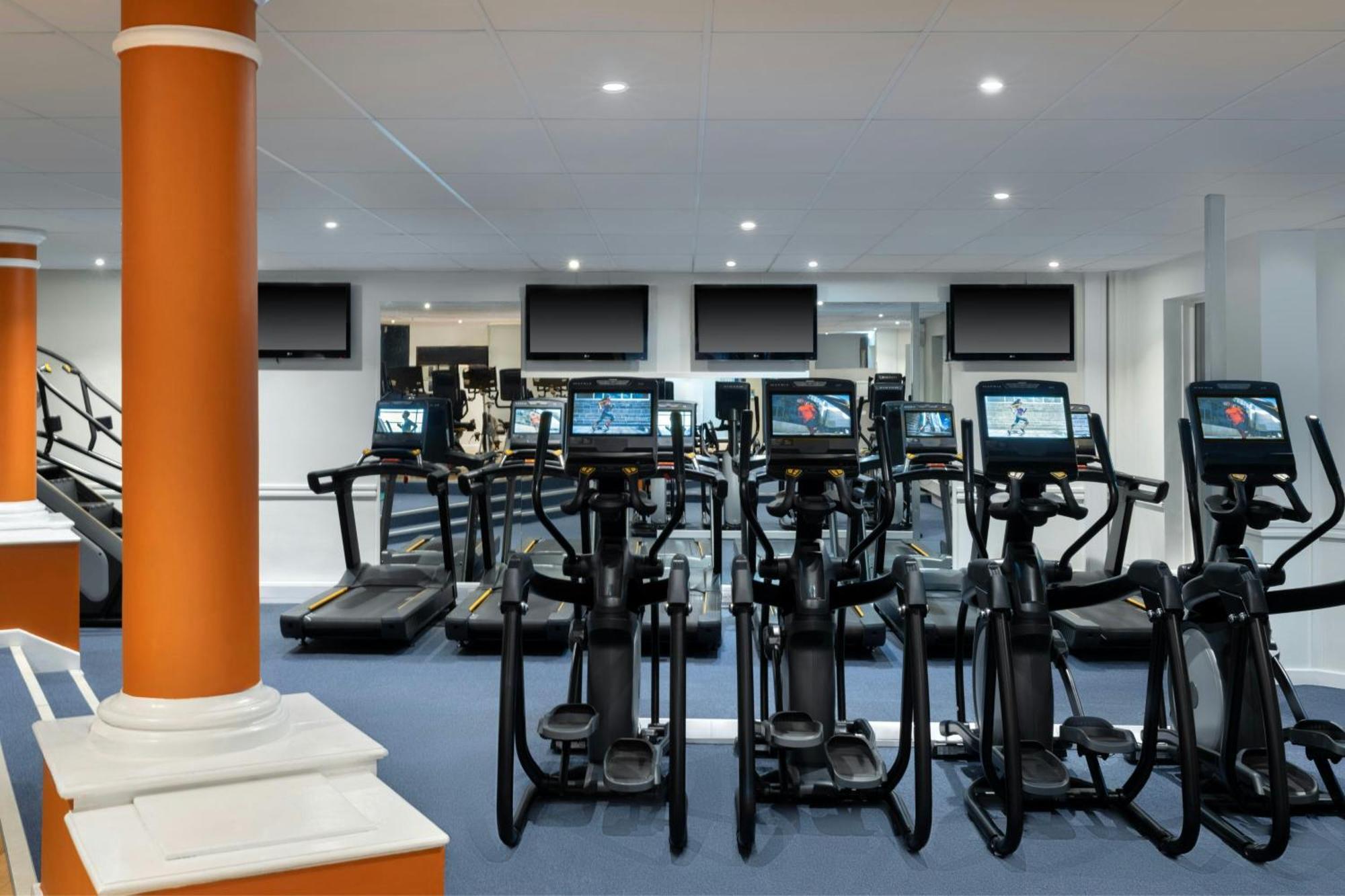 Delta Hotels By Marriott Tudor Park Country Club Maidstone Kültér fotó